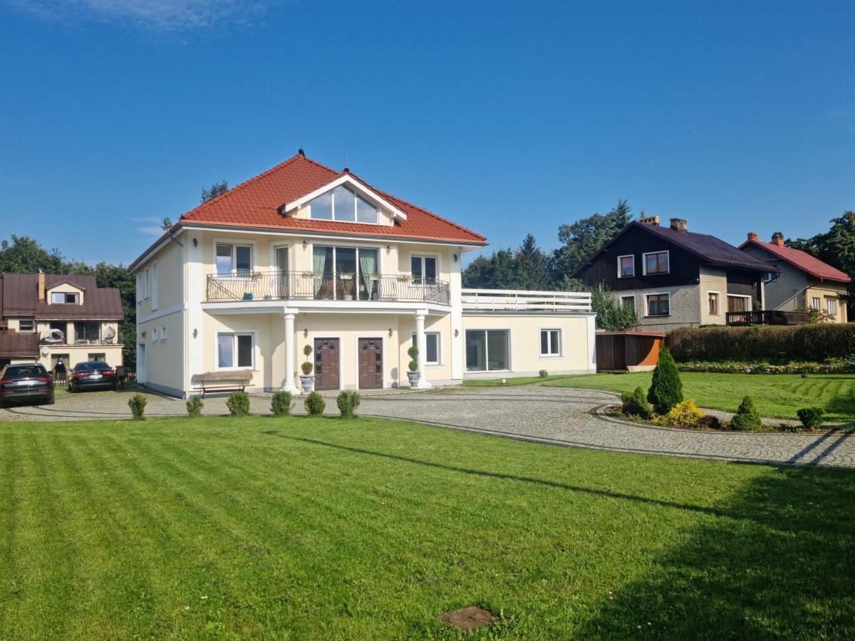コバリApartament W Karkonoszachアパートメント エクステリア 写真